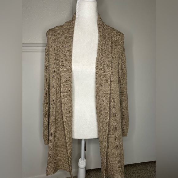 Chico's Tan Cable Knit Cardigan Sweater size 1 or small - Picture 1 of 8